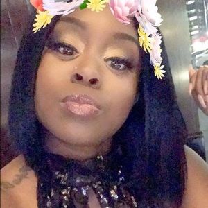 Meet your Posher, Shadaya